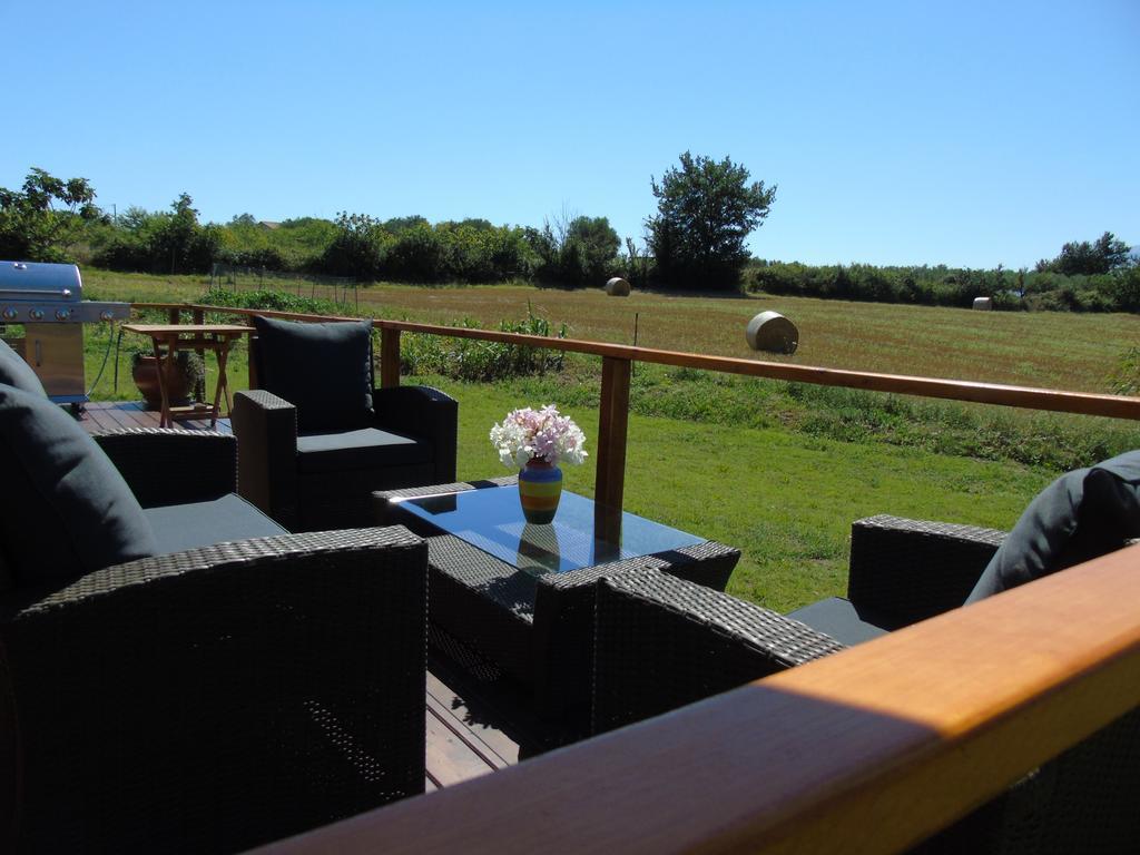Glamping Abruzzo - The Yurt Hotel Catignano Exterior photo